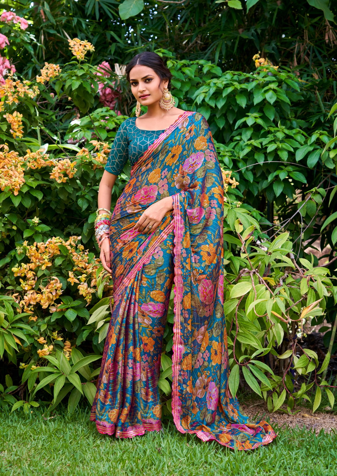 Velvet Chiffon Floral Printed Designer Saree - Image 4