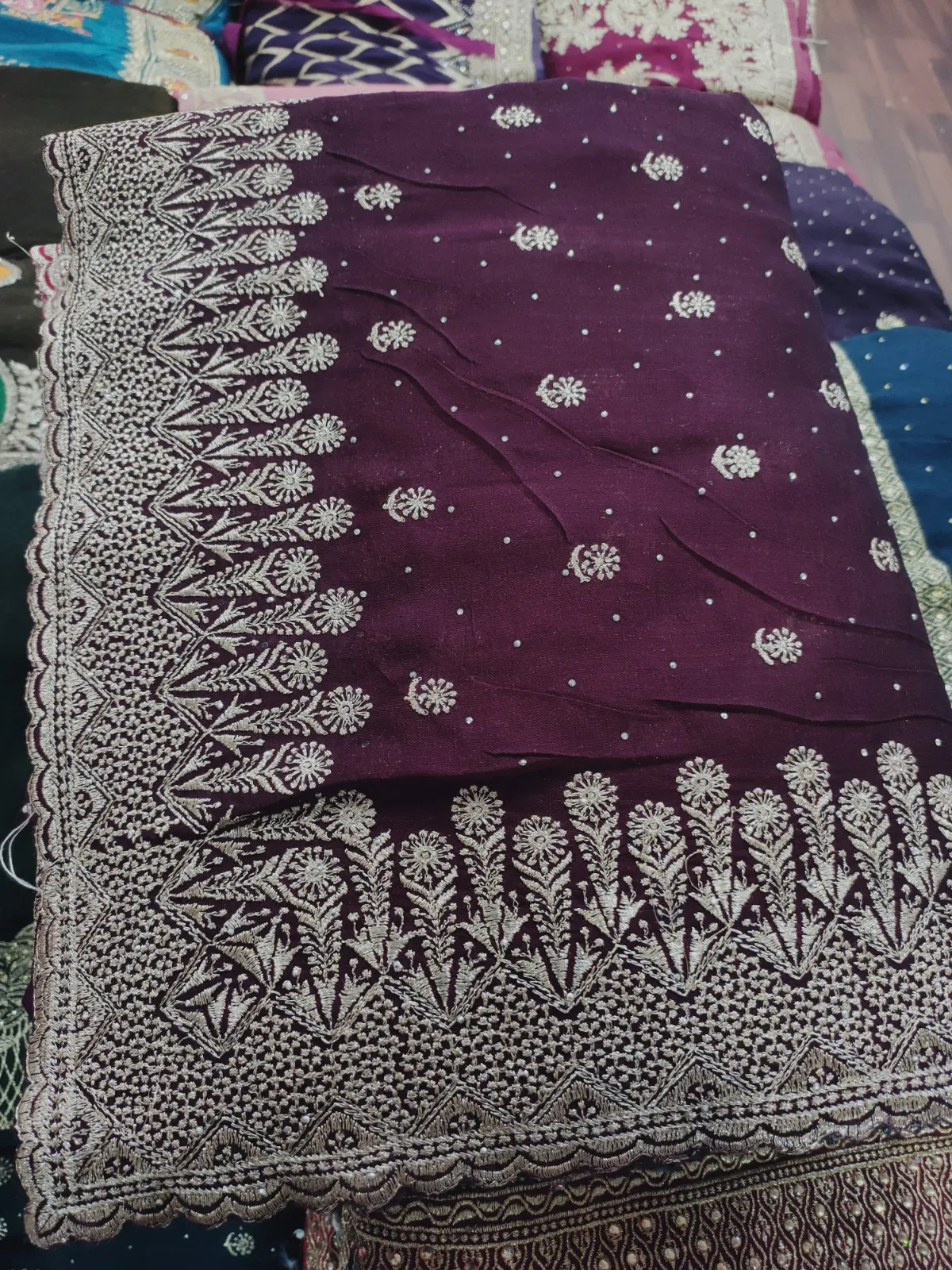 Heavy Zari Work Varchita Silk Wholesale Saree - Image 5