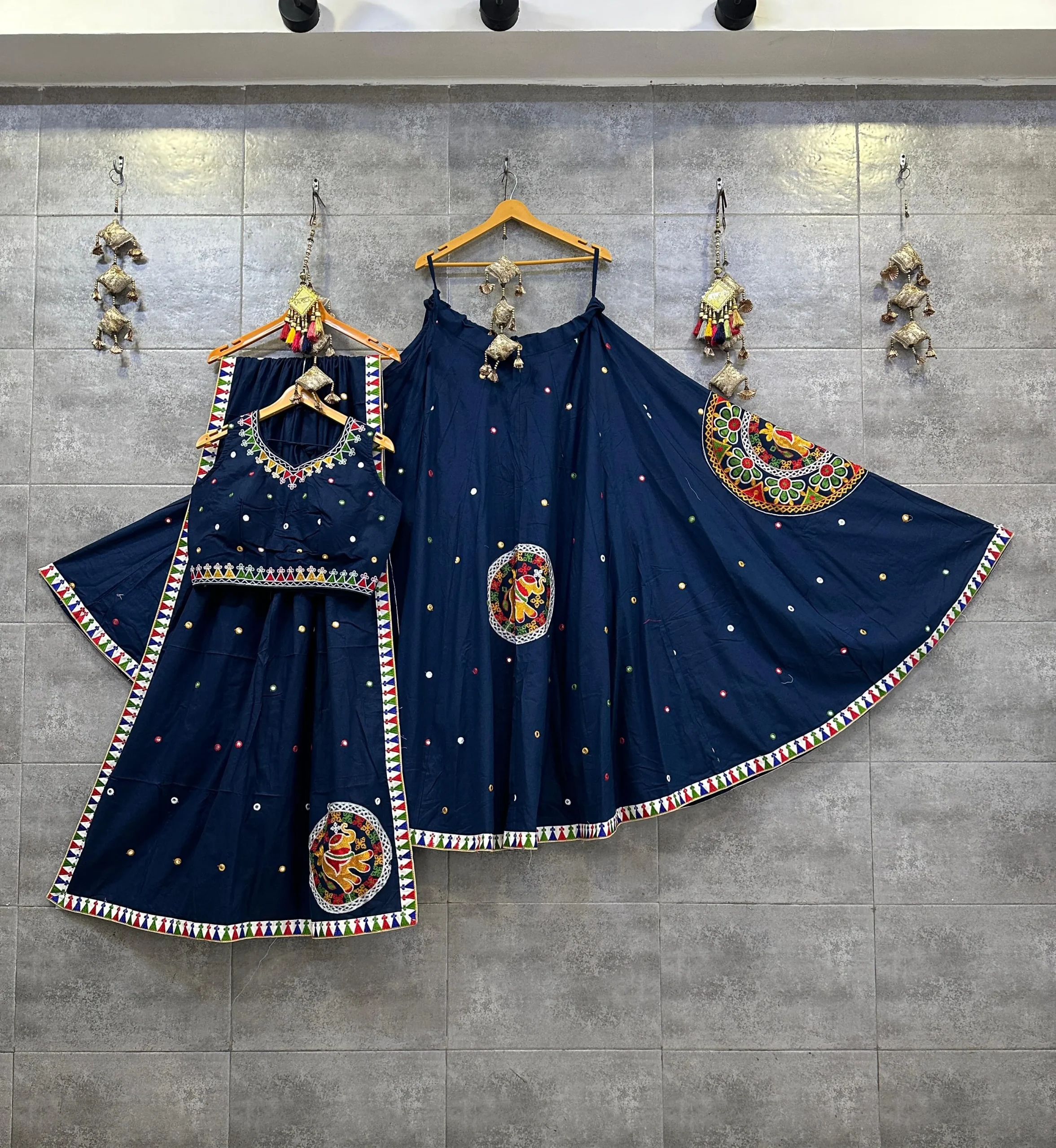 New Designer Garba Chaniya Choli Design 2024 - Image 2