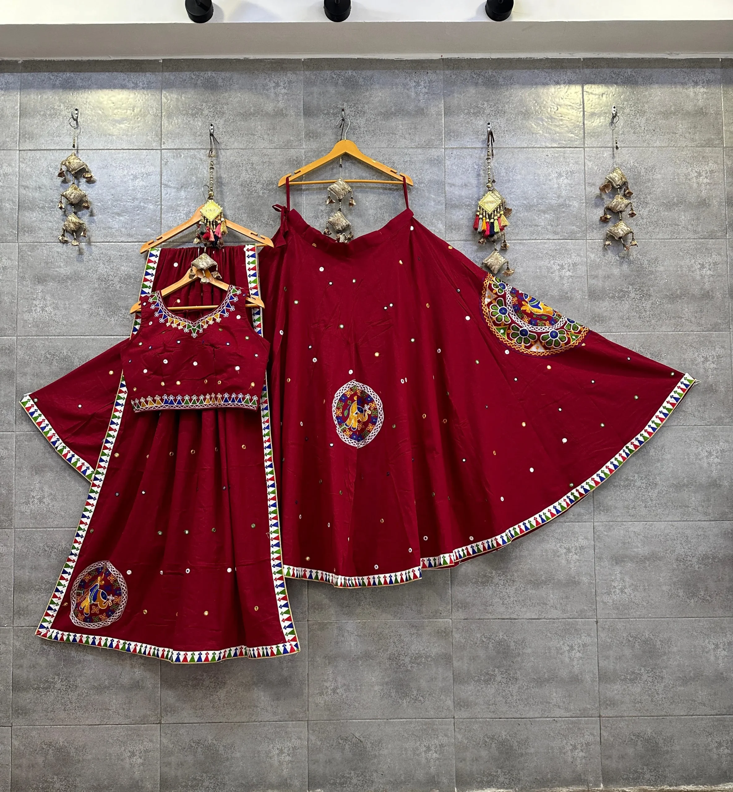 New Designer Garba Chaniya Choli Design 2024 - Image 3