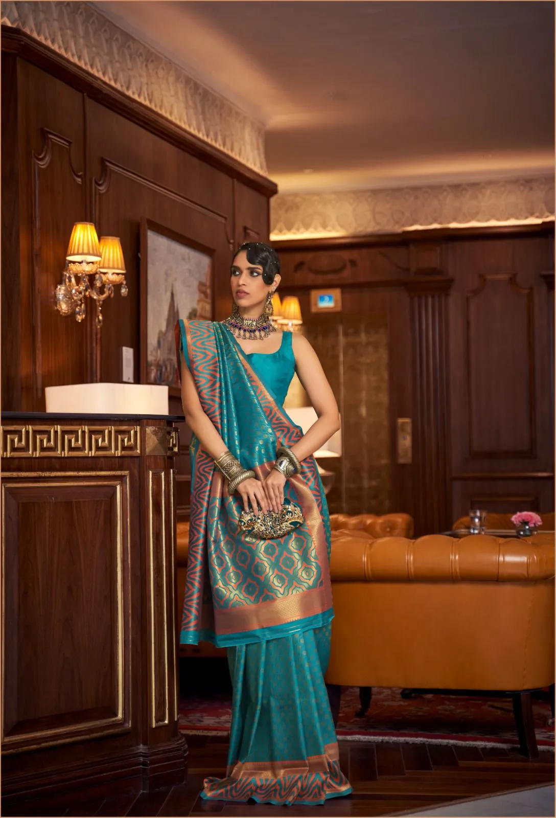Party Wear Handloom Silk Ethnic Saree - Image 3