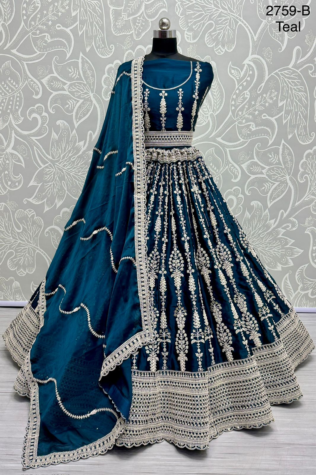 Bridesmaid Lehenga Choli With Fancy Embroidery And Work - Image 3