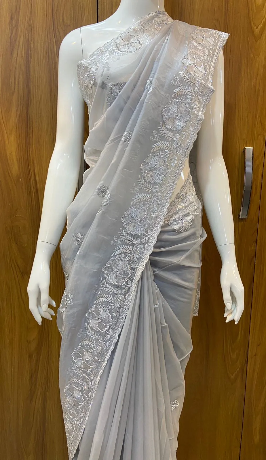 Bridesmaid Designer Saree - Image 3