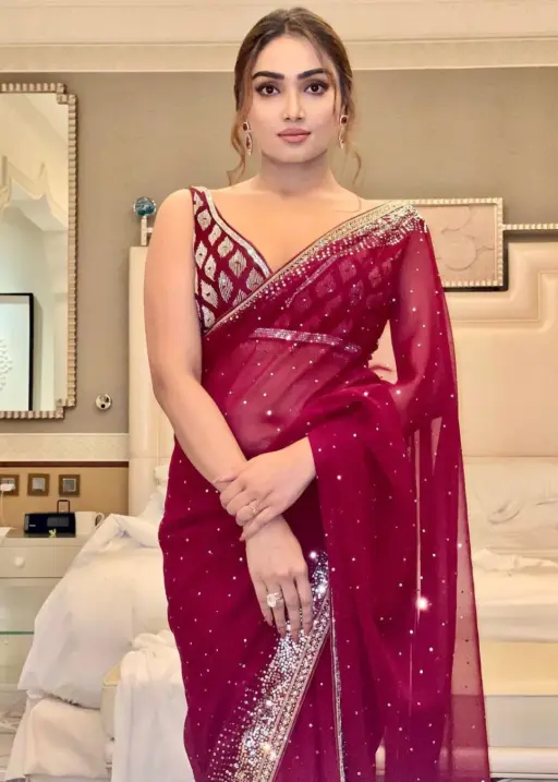 Red Sequins Bollywood Replica Saree bt-3054