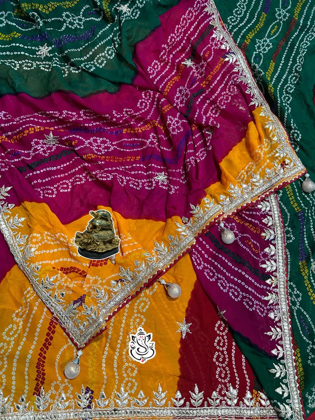 Traditional Bandhni Ethnic Saree - Image 2