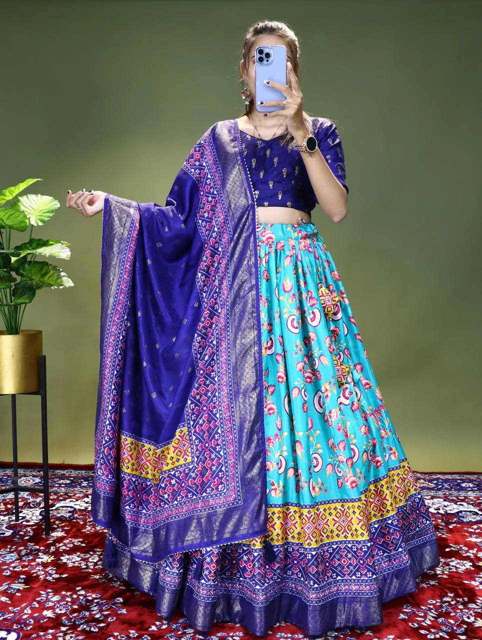 Dola Silk Lehenga Choli With Floral Print - Image 5