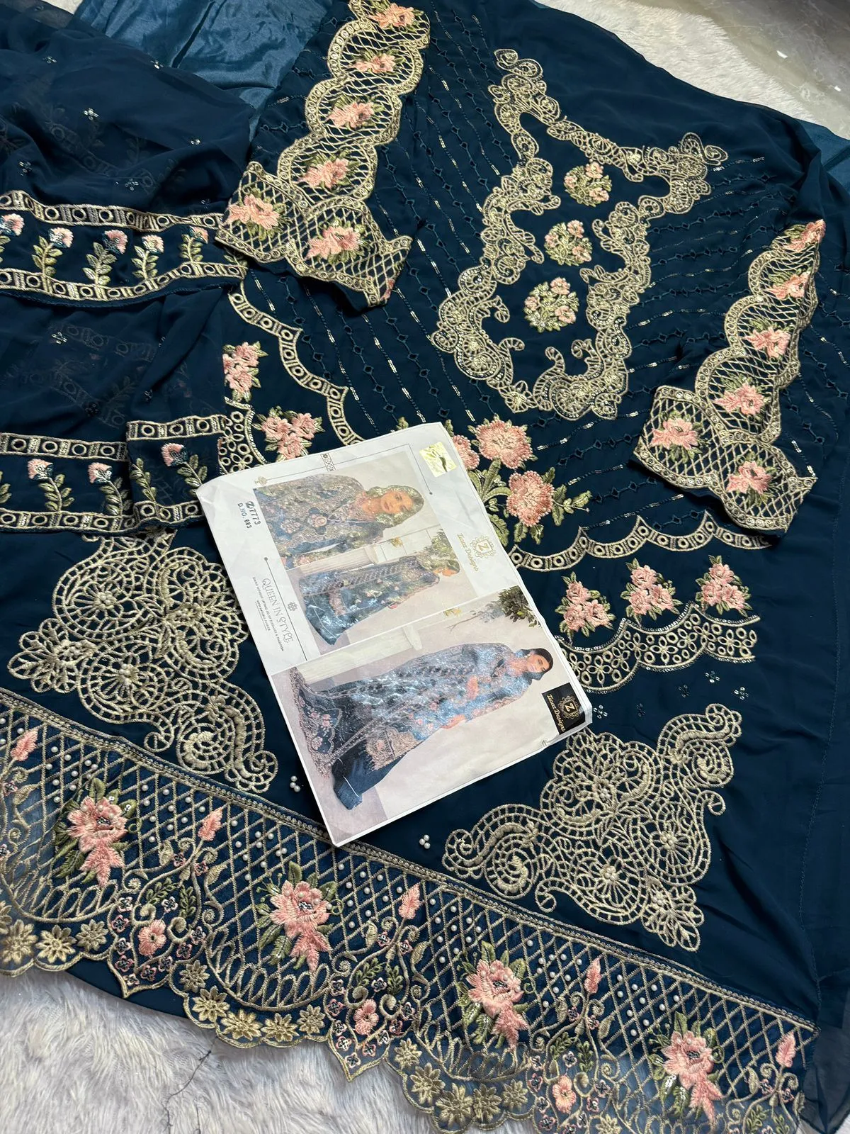 Long Pakistani Dress For Ramzan Eid - Image 4