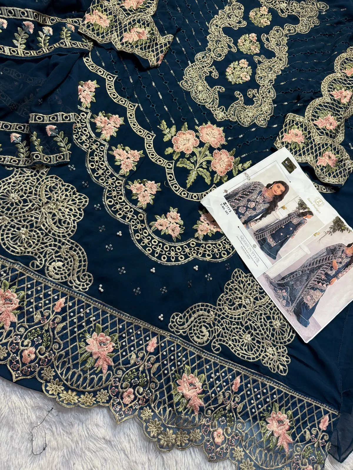 Long Pakistani Dress For Ramzan Eid - Image 8