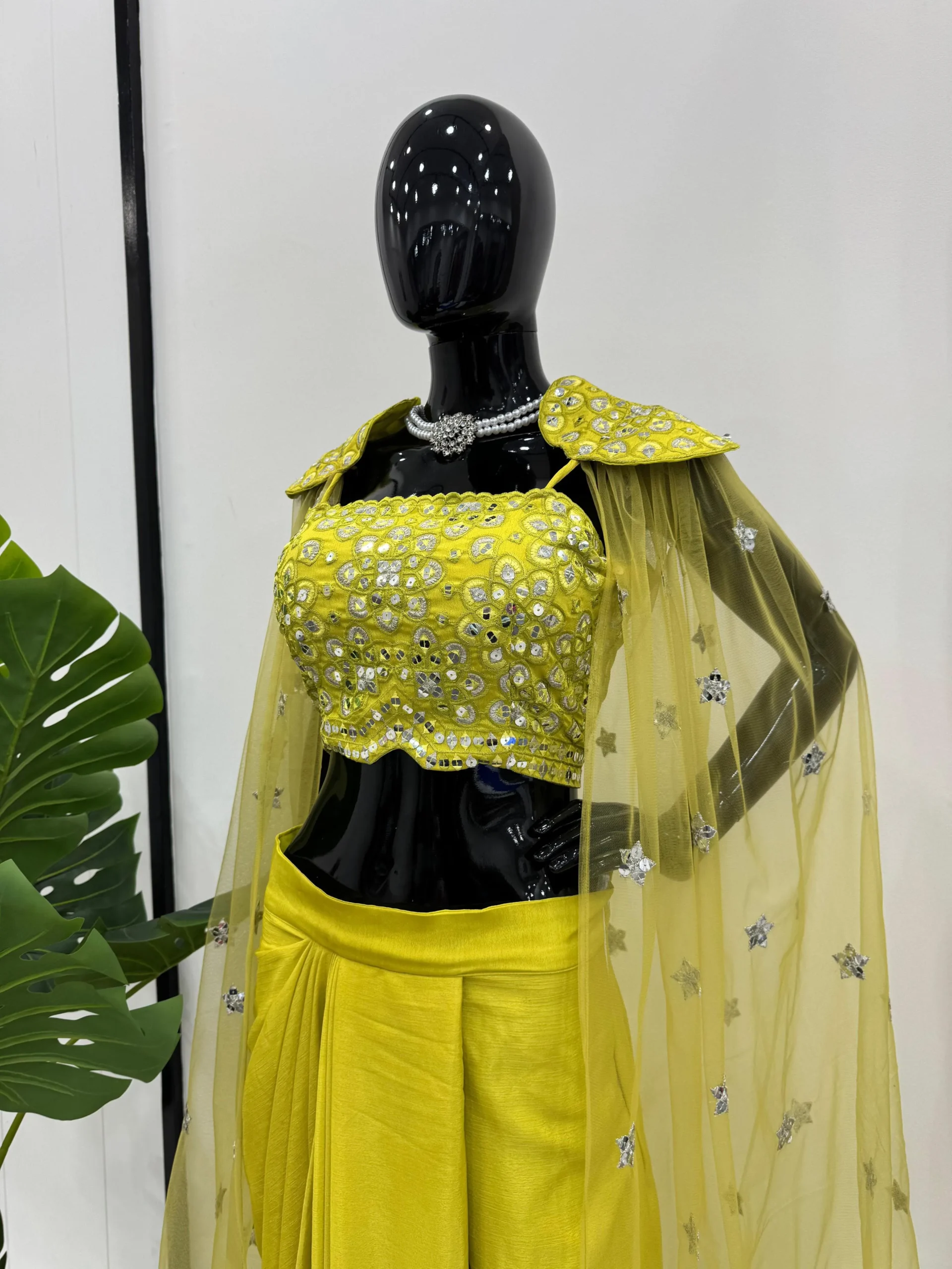 Wedding Wear Indo Western Crop Top With Shrug - Image 5