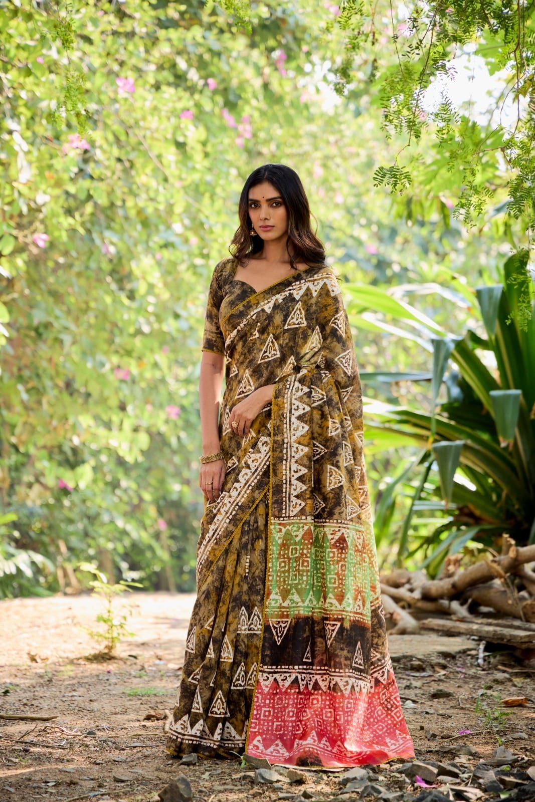 Pure Cotton Hand Batik Printed Saree For Office Wear - Image 3