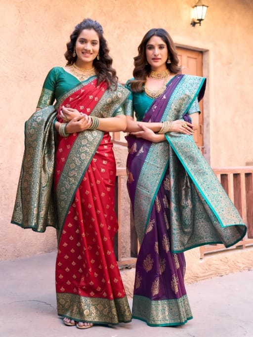 Traditional Silk Saree With Heavy Border