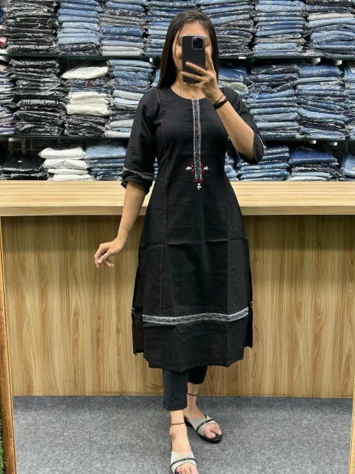 Buy Trending Black kurti