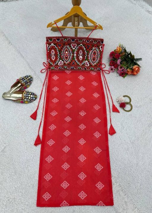 Influencer Style Navratri Wear Sleeveless Kurti