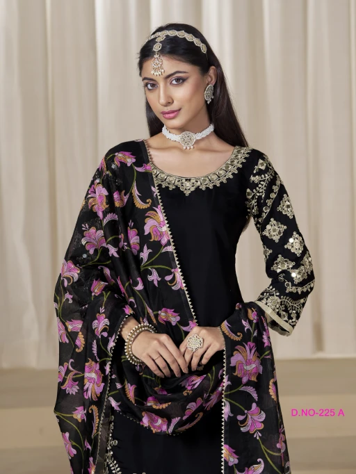 Wedding Wear Punjabi Patiala Salwar Kameez