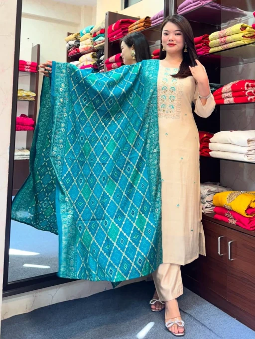 Buy Banarasi Bandhej Suit Set - Image 2