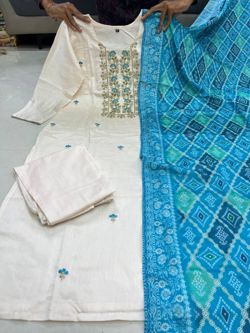 Buy Banarasi Bandhej Suit Set