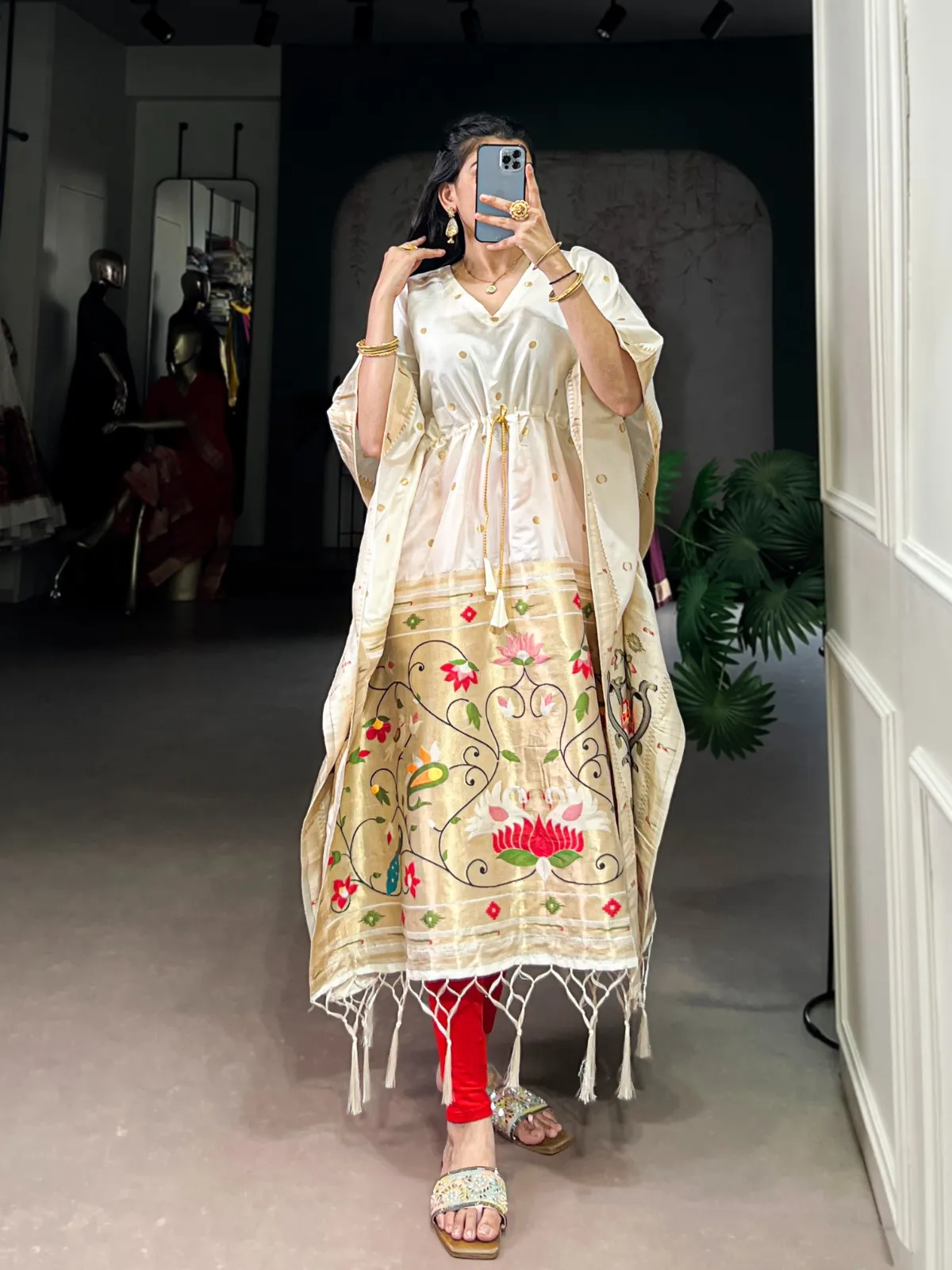 Buy Stylish Fancy Kaftans - Image 2