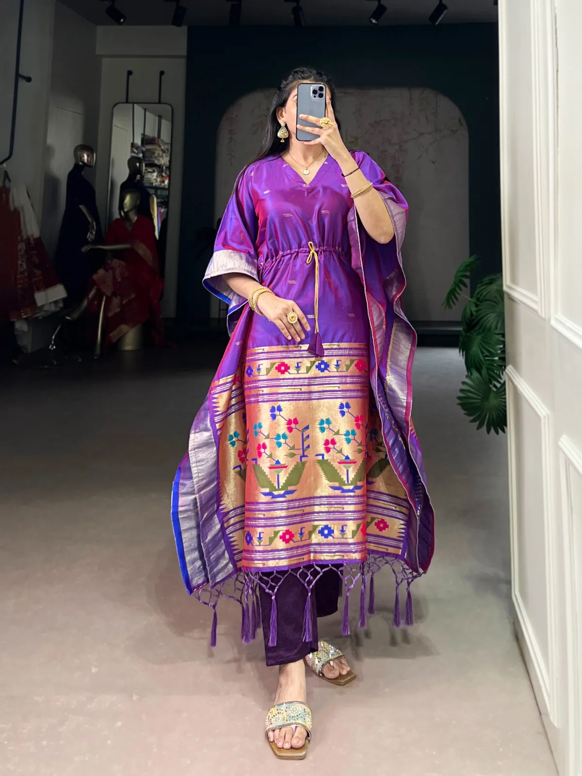 Buy Stylish Fancy Kaftans - Image 5