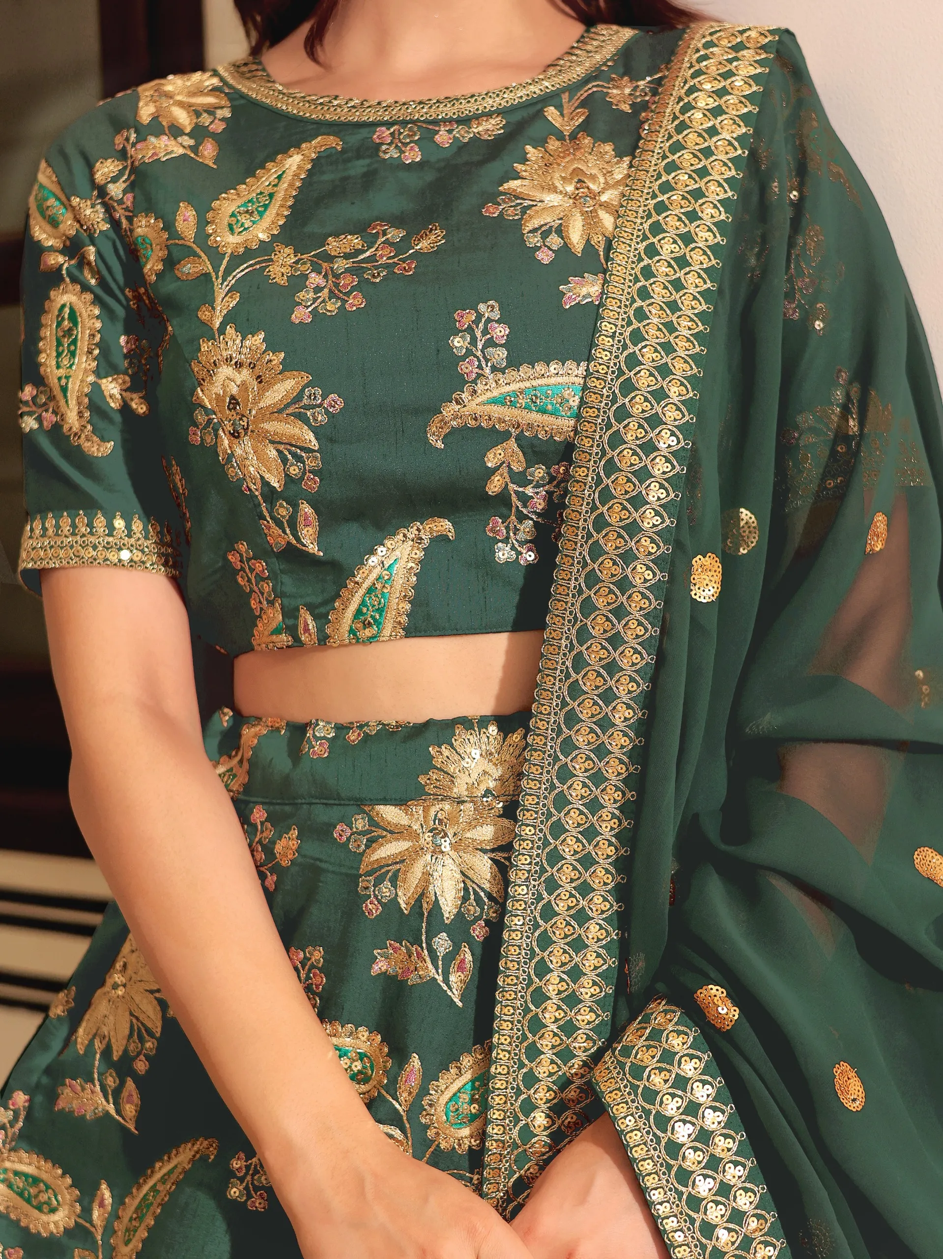 Dark Green Wedding Lehenga Design 2025 - Image 4