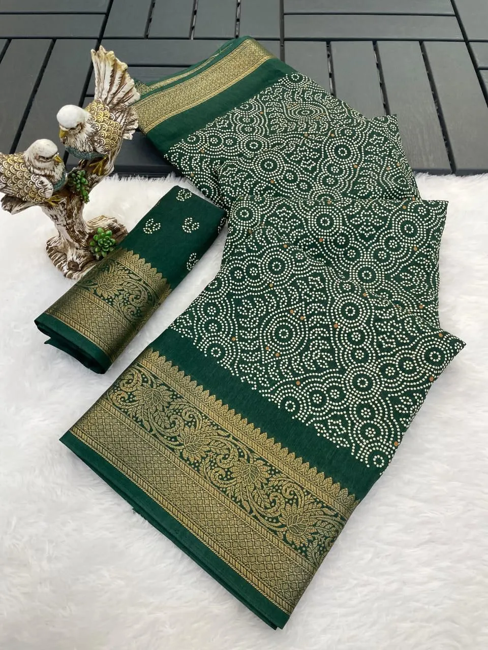 Bandhani Printed Dola Cotton Saree - Image 5