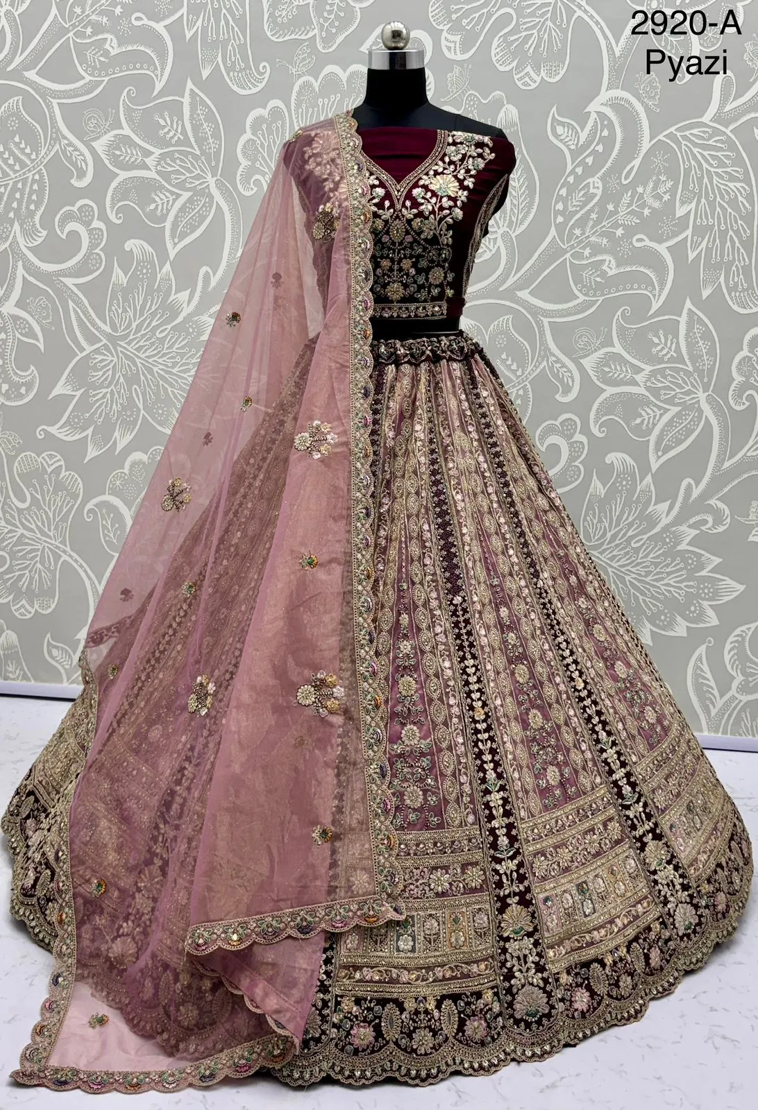 Bridal Lehenga Design 2025 - Image 4