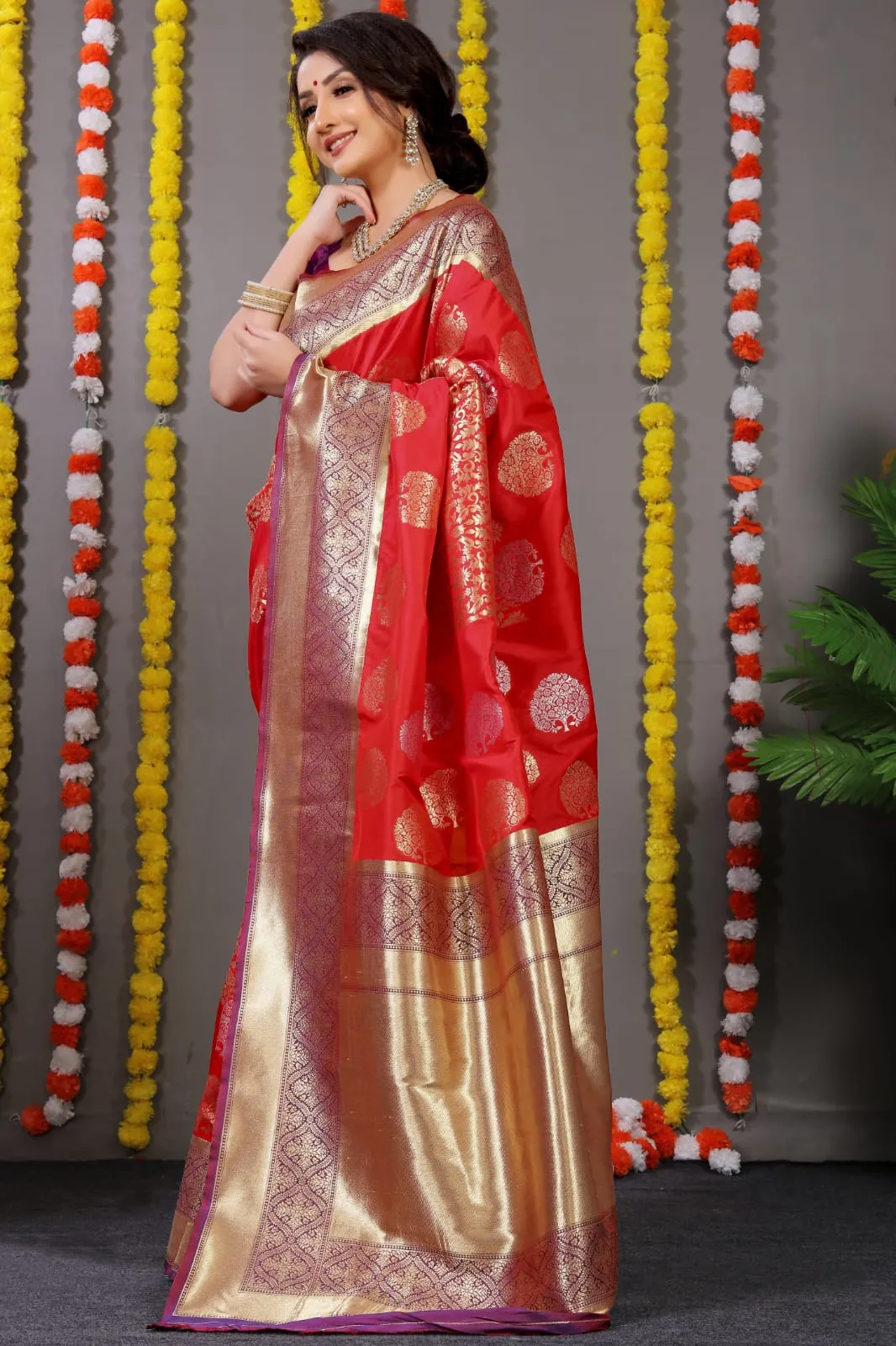 Kanchipuram Handloom Silk Sarees - Image 7