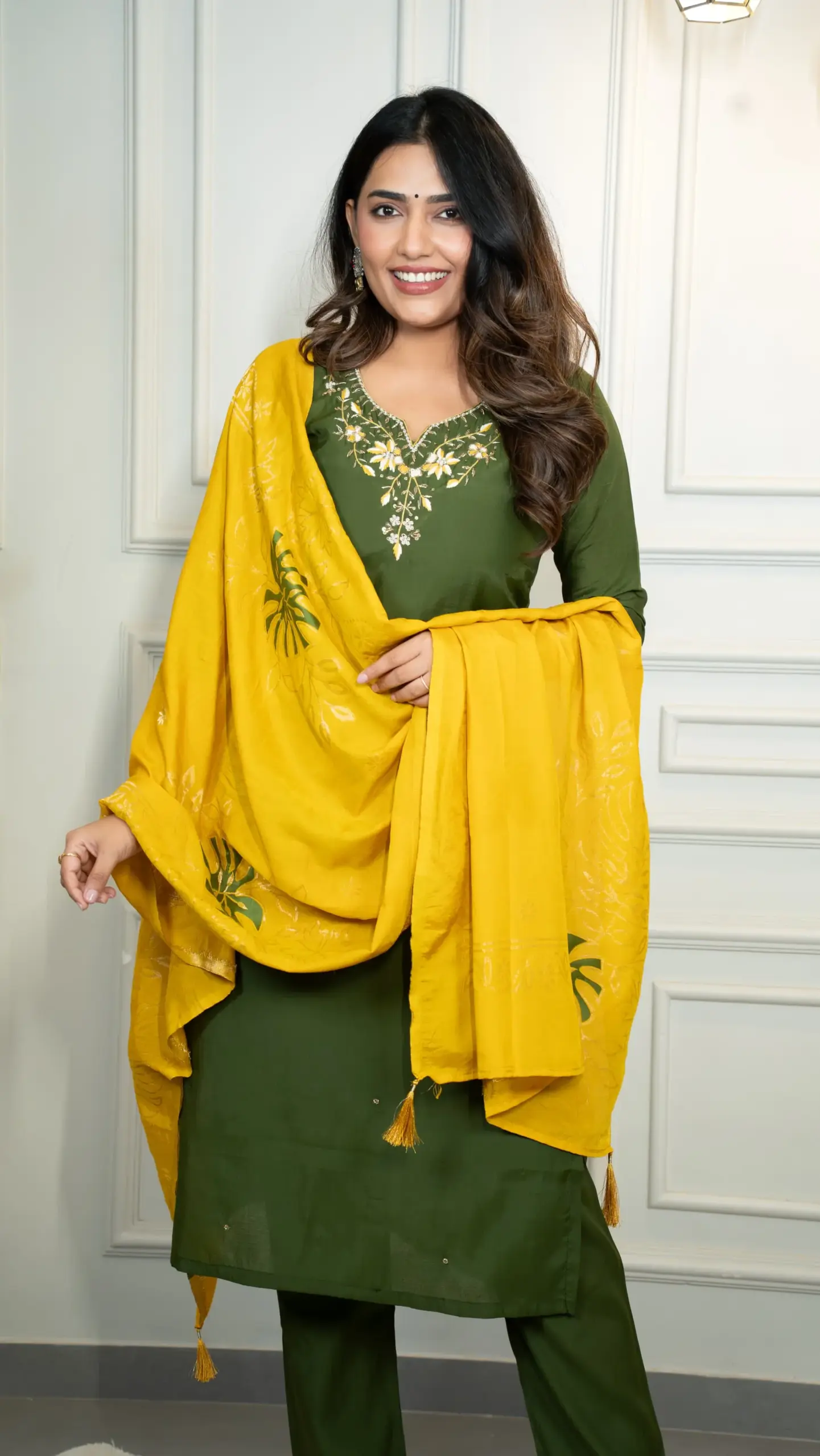 Pooja Special 3 piece Kurti Set - Image 3