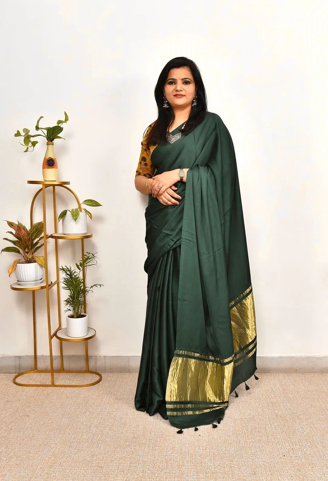 Pure Gaji Silk Plain Saree For Festive Season - Image 14