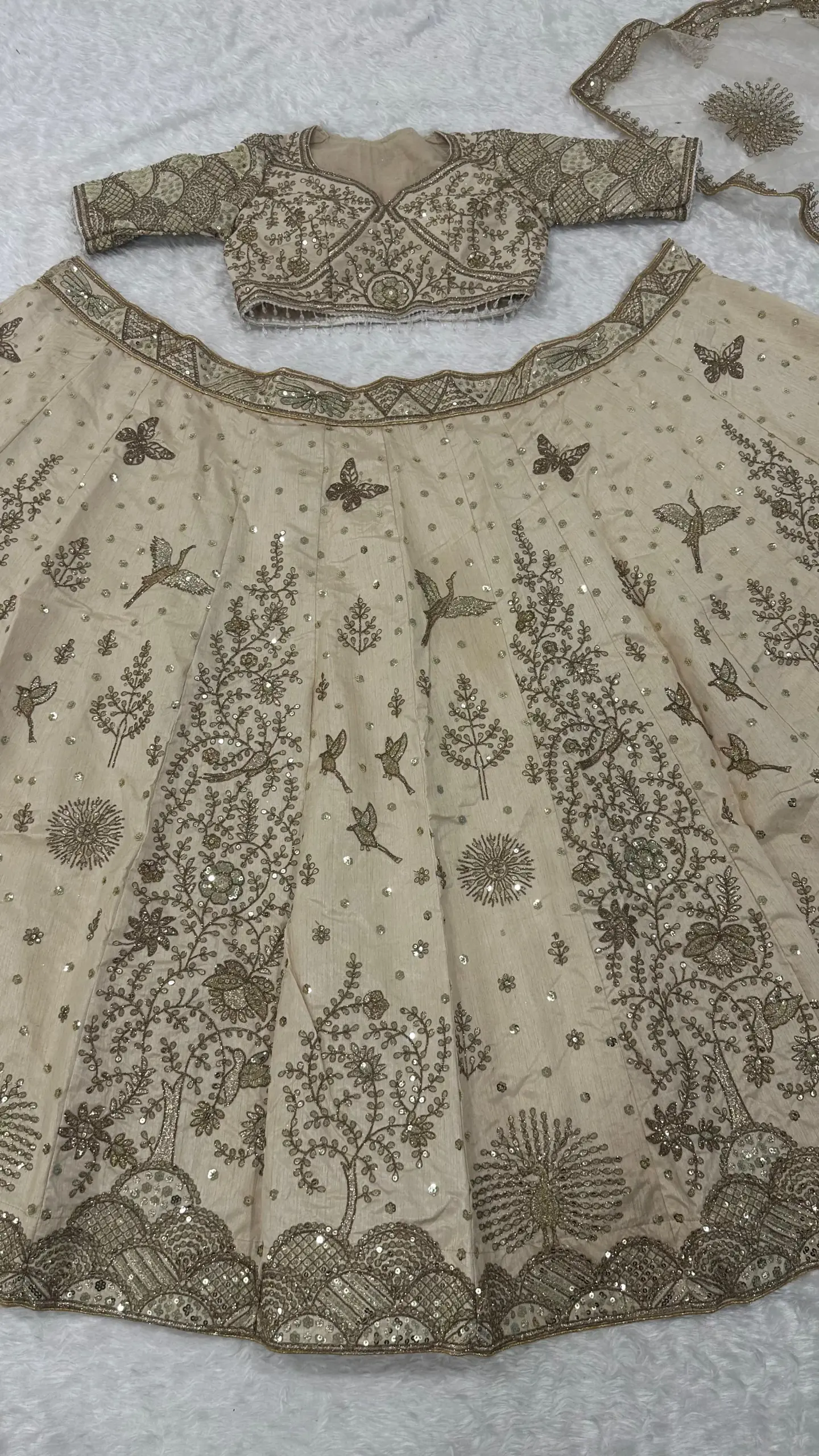 Wedding Wear Cream Lehenga Choli Design 2025 - Image 2