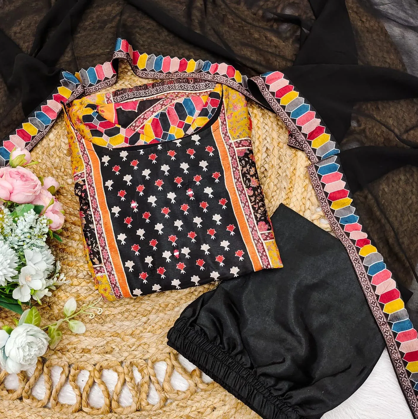Pakistani Style Printed Anarkali Kurti - Image 3