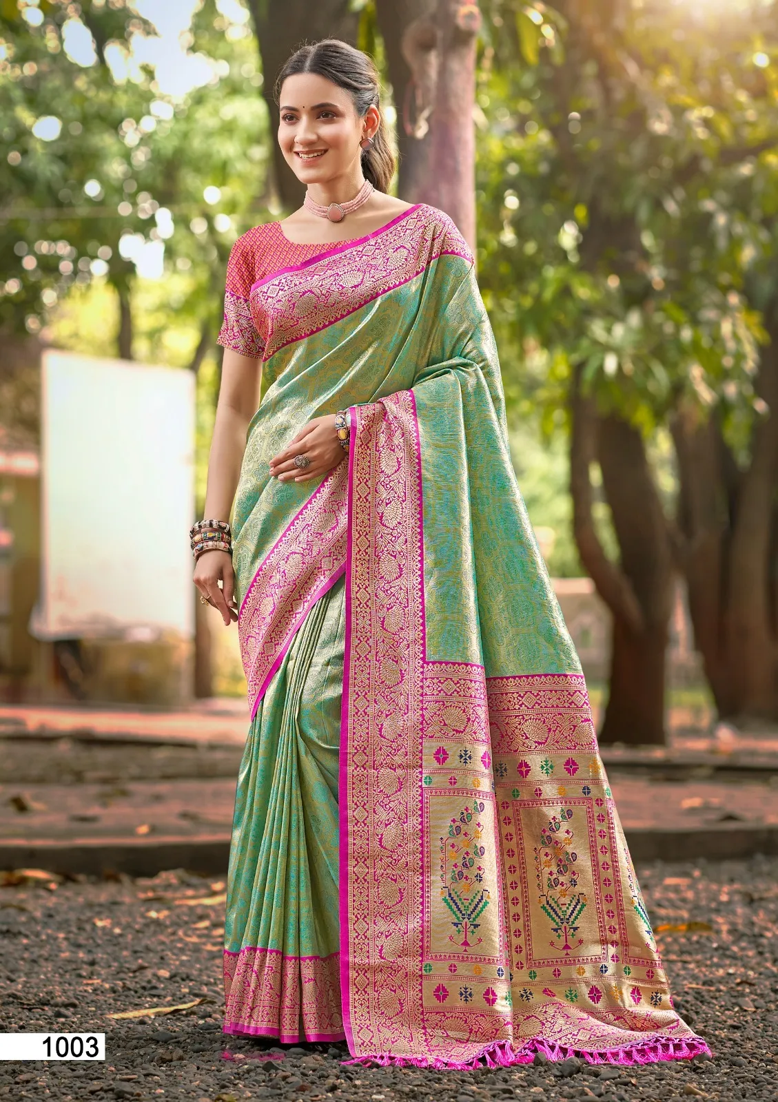 Premium Kanjivaram Silk Sarees - Image 4