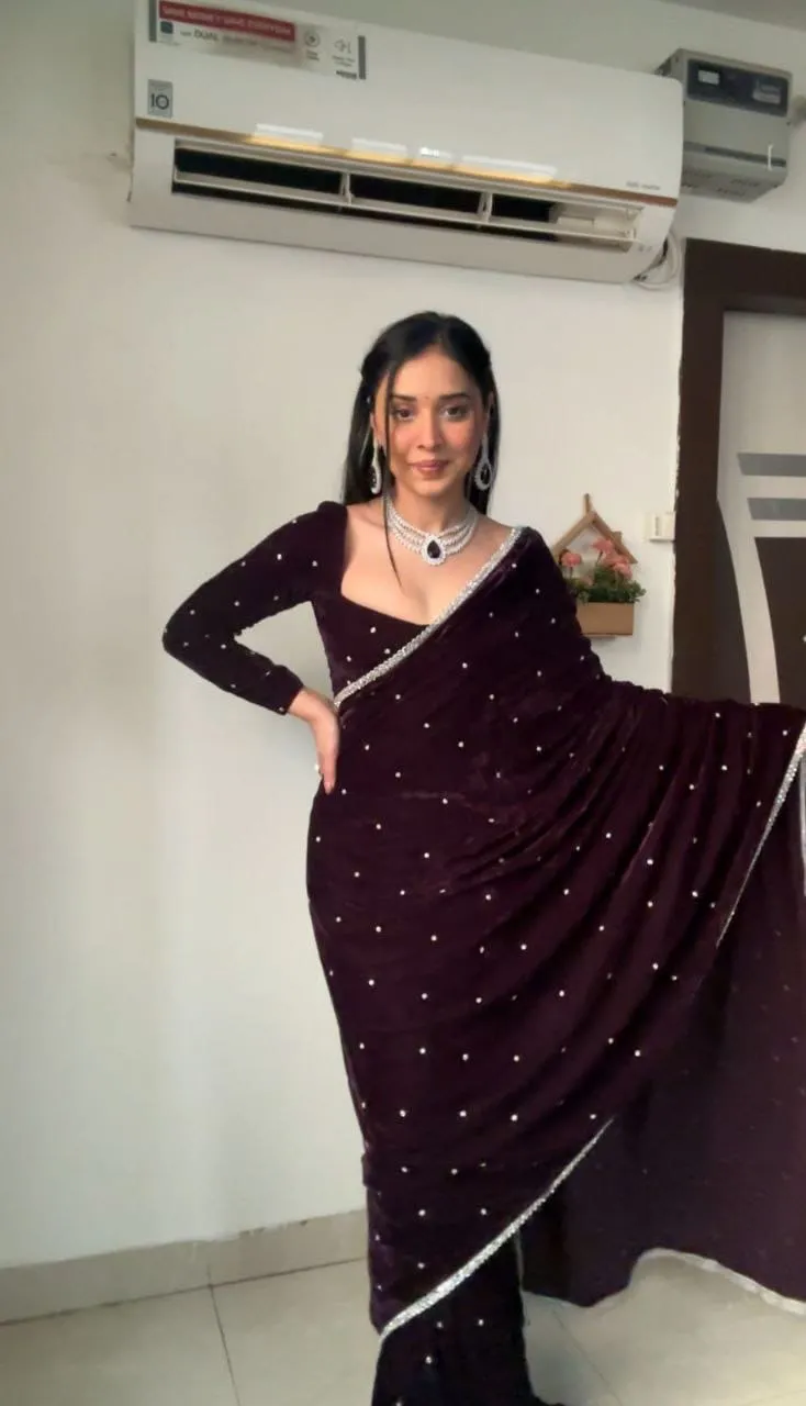Premium Velvet Readymade Saree - Image 2