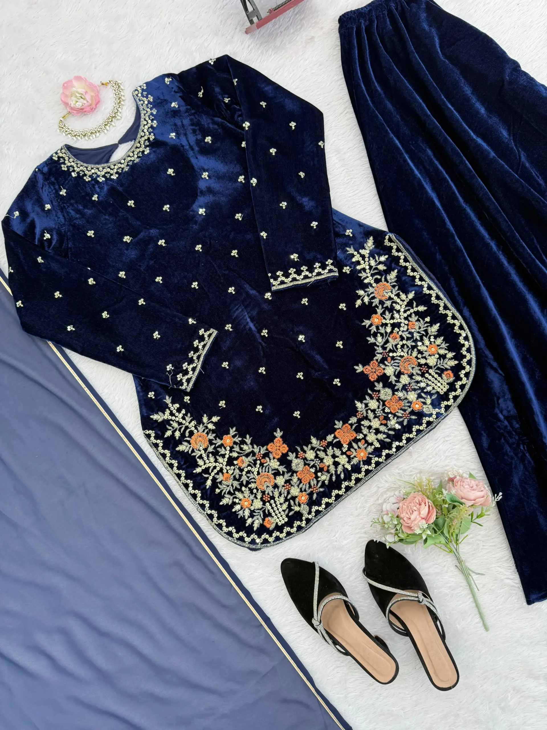 Winter Special Short Shirt Velvet Suit - Image 3
