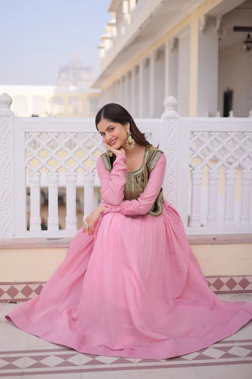 Baby Pink Gown with Jacket Design - Image 4
