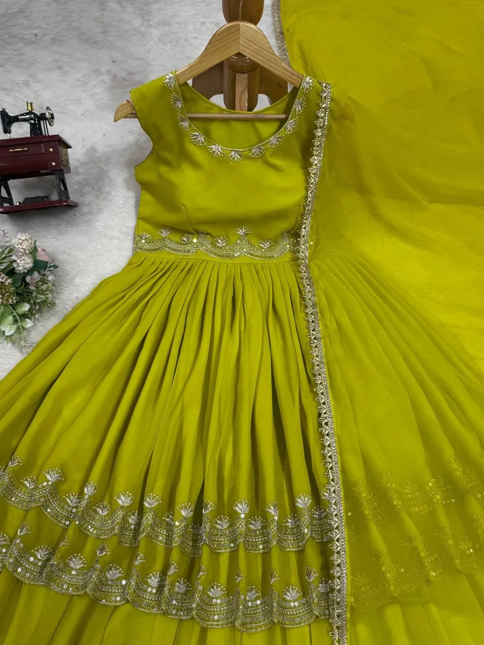 Pista Color Punjabi Suit Set - Image 2