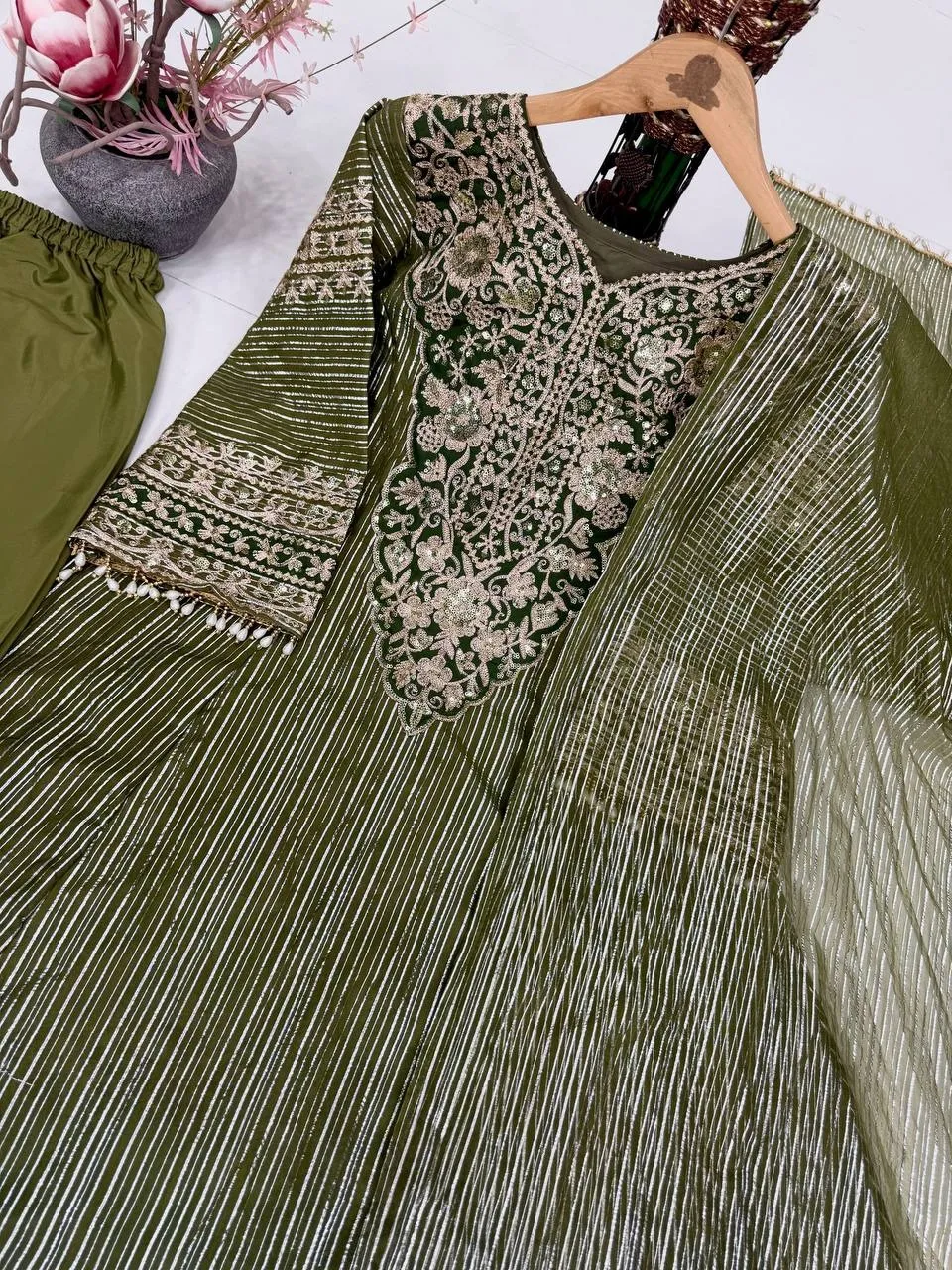 Trending Readymade Embroidery Pakistani Dress for Ramzan Eid - Image 2
