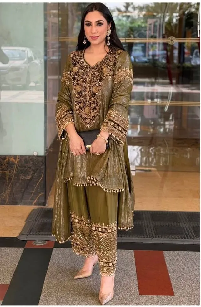 Trending Readymade Embroidery Pakistani Dress for Ramzan Eid
