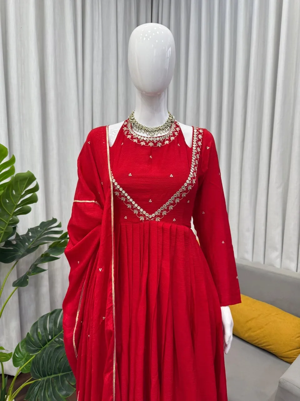 Stylish Neck Pattern Red Anarkali Suit Set - Image 2