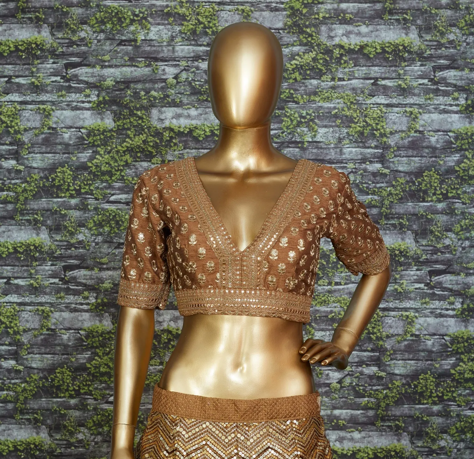 Antique Gold Bridal Lehenga with Heavy Embroidery & Net Dupatta - Image 3