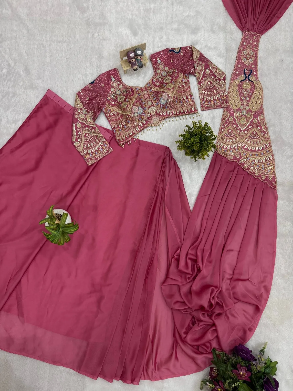Double Peacock Pallu Readymade Saree Pink Color - Image 2