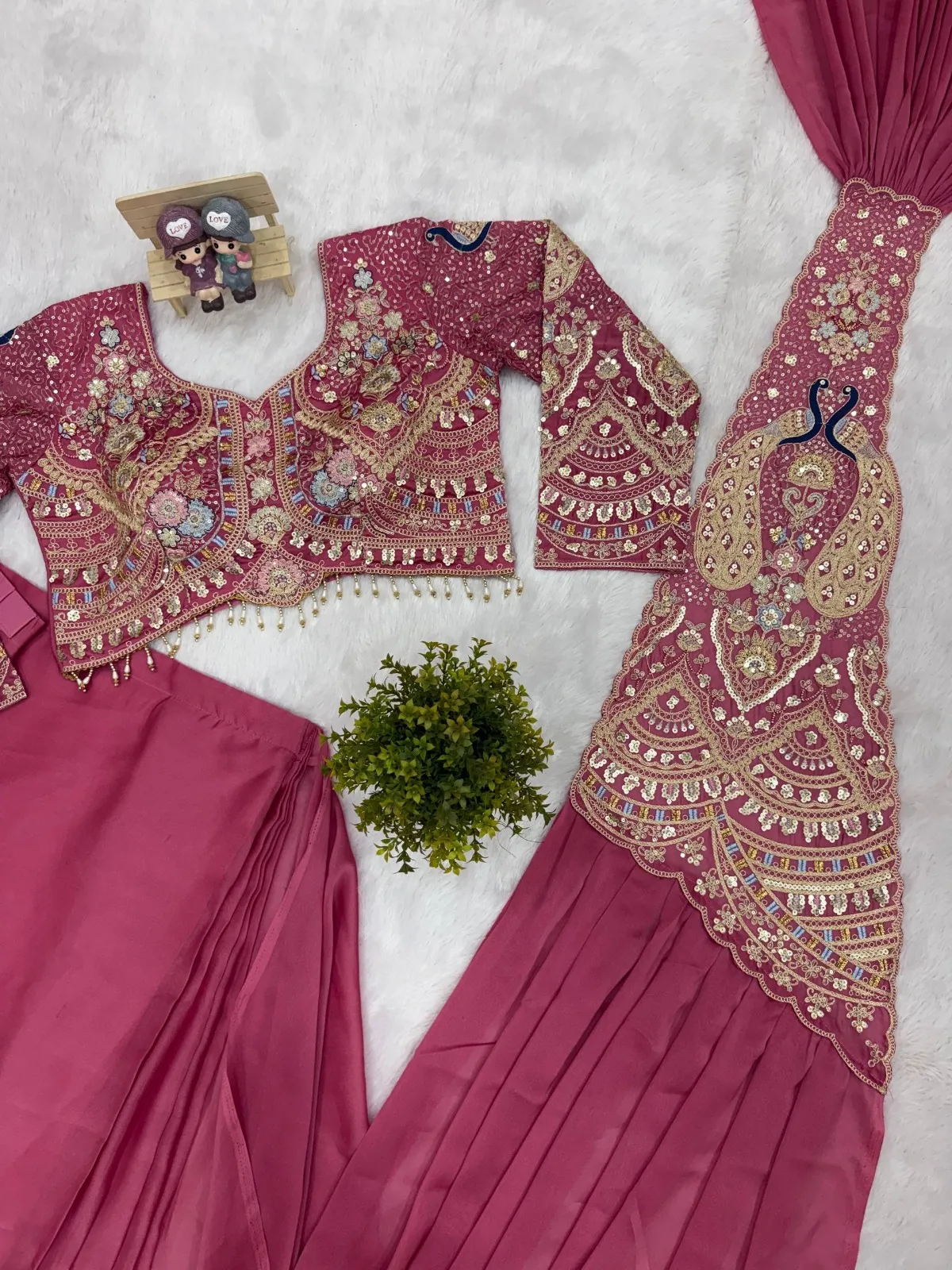 Double Peacock Pallu Readymade Saree Pink Color - Image 3