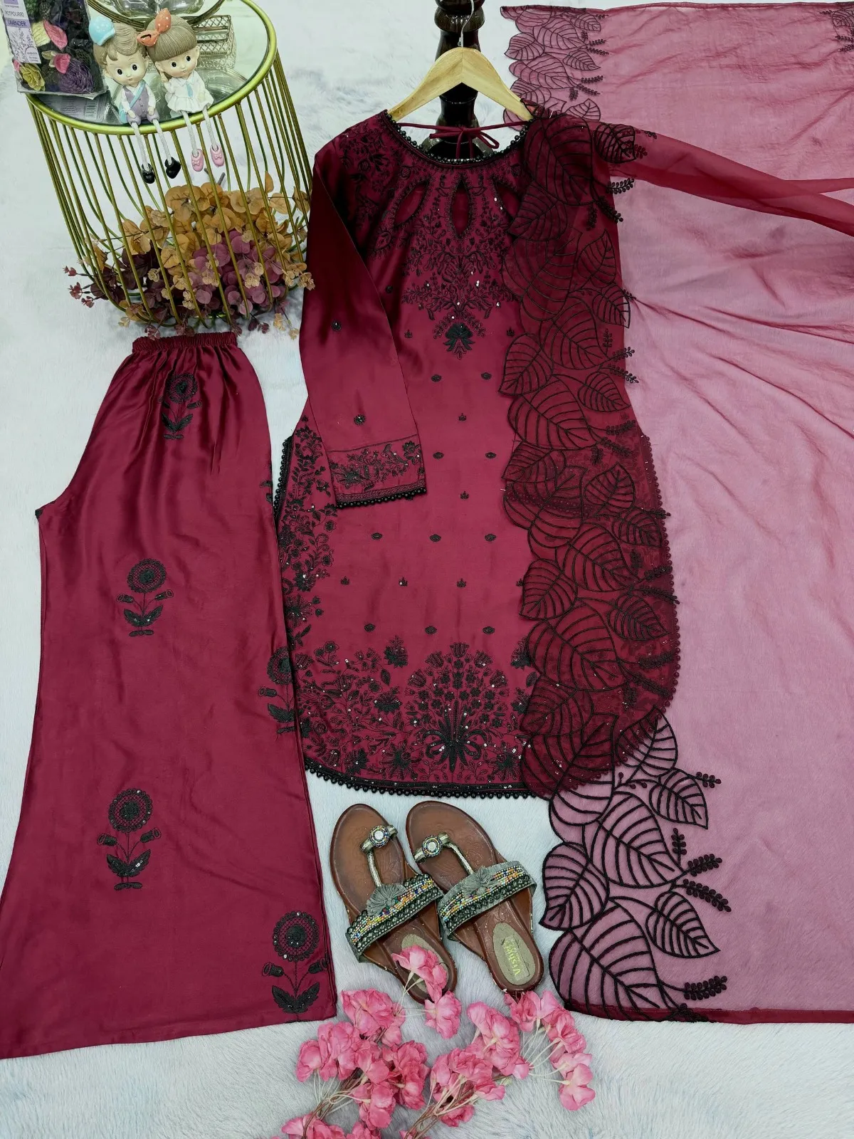 Hania Amir Inspired Marron Farsi Salwar Suit - Image 3