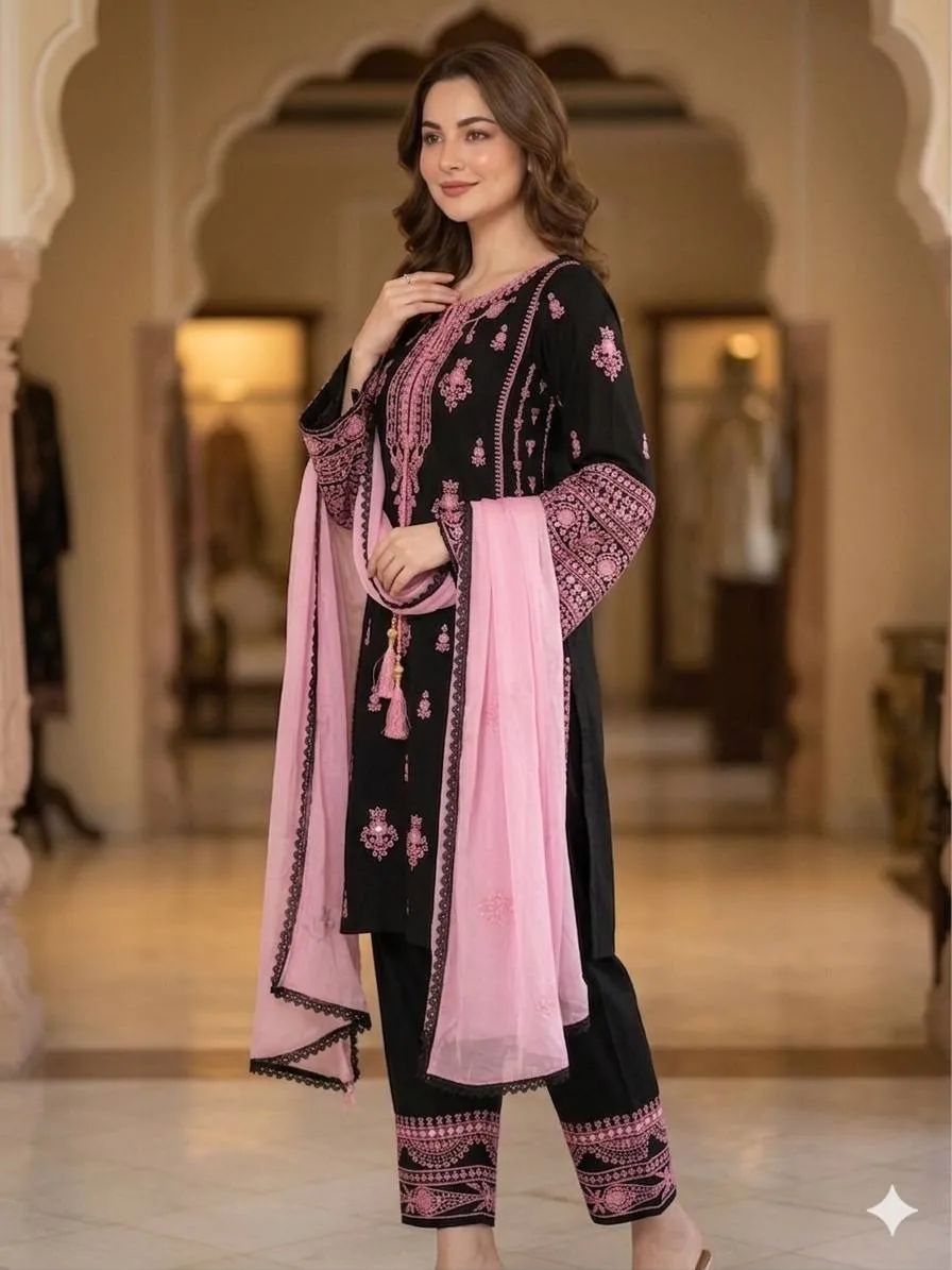 Hania Ameer Inspired Readymade Pakistani Suit - Image 3