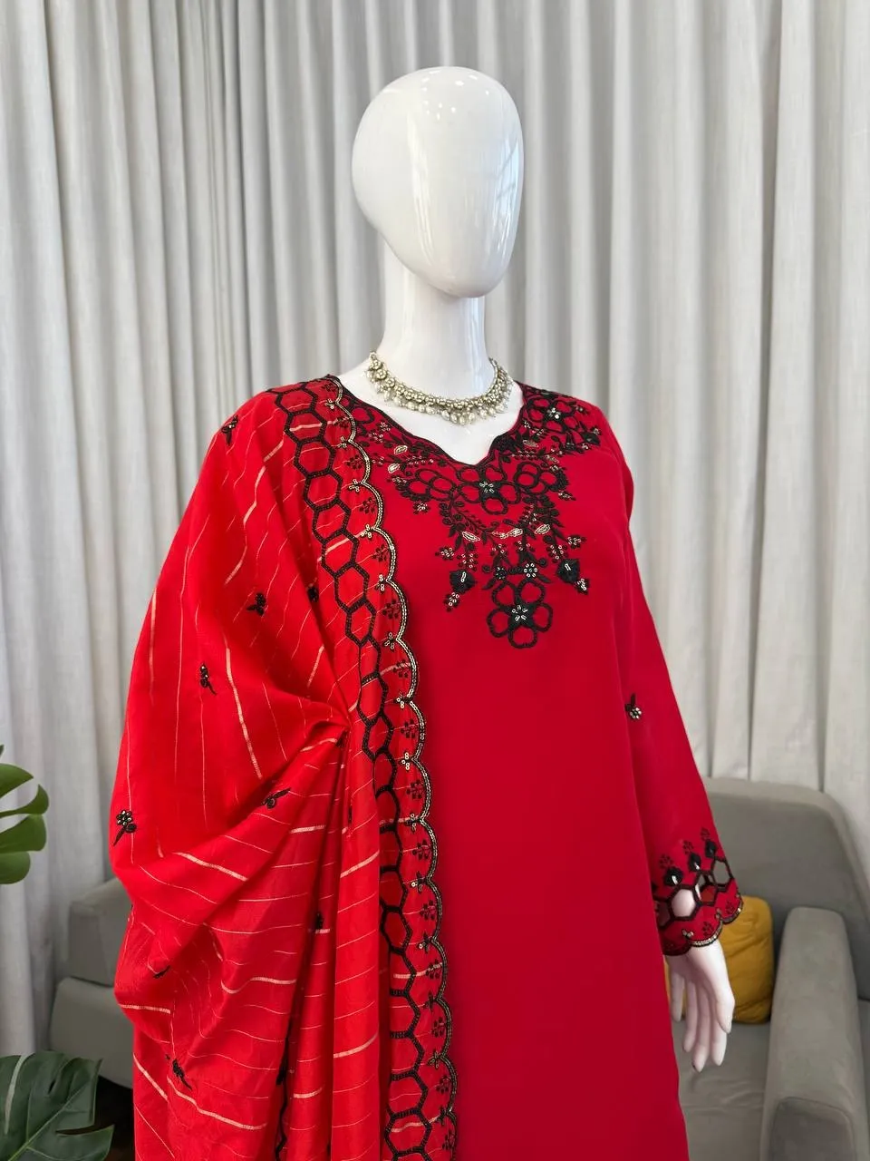 Red Color Pakistani Cut Work Salwar Suit - Image 4