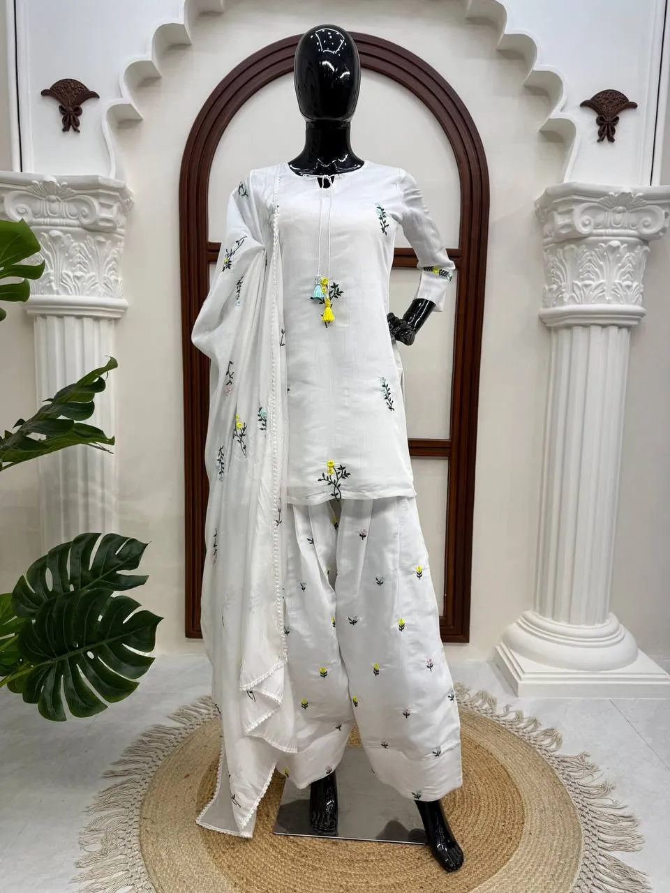 White Farsi Salwar Suit with Flower Embroidery - Image 5