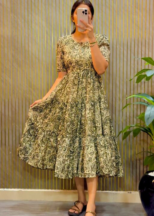 Black Color Kalamkari Printed Midi Dress With Mobile Pocket