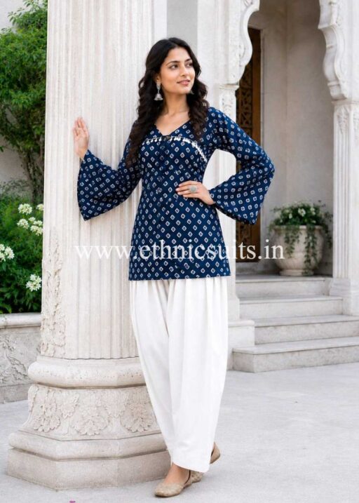 Blue Cotton Printed Boat Neck kurta with Bottom
