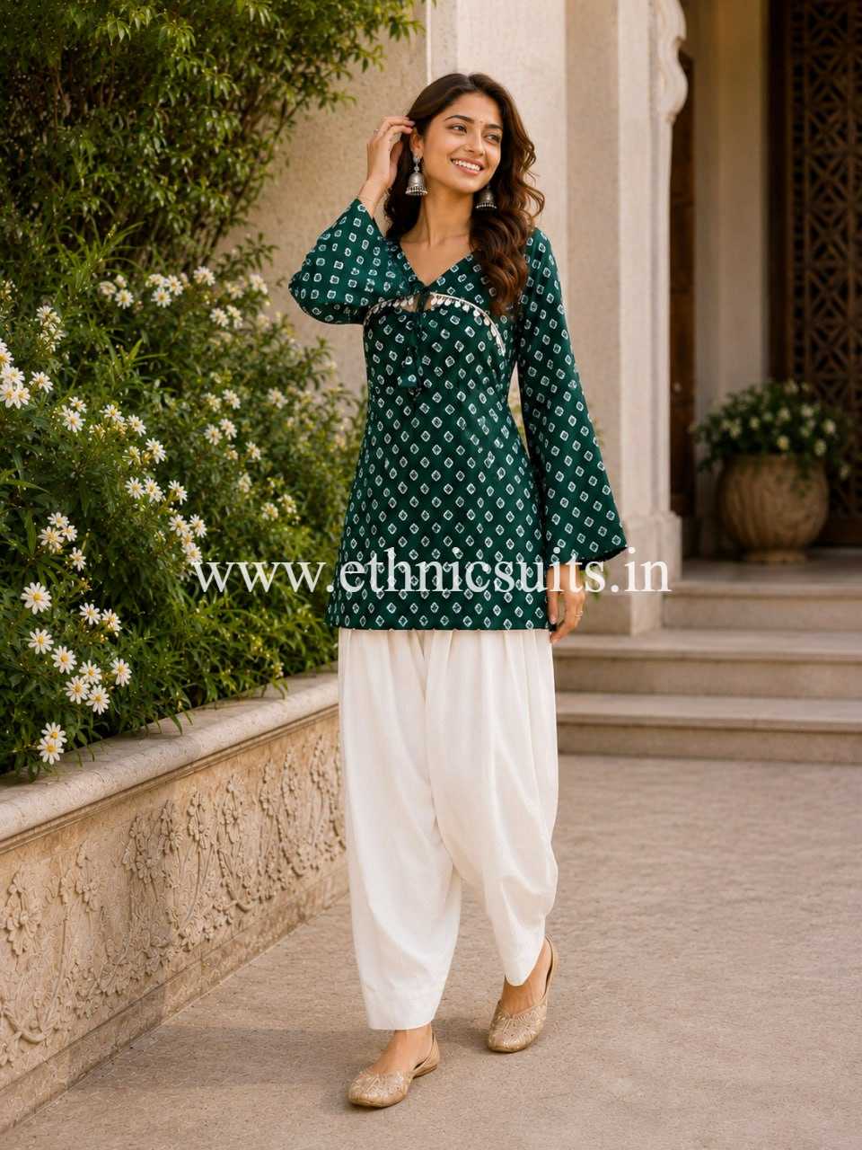 Cotton Printed Boat Neck kurta with Bottom - Image 3