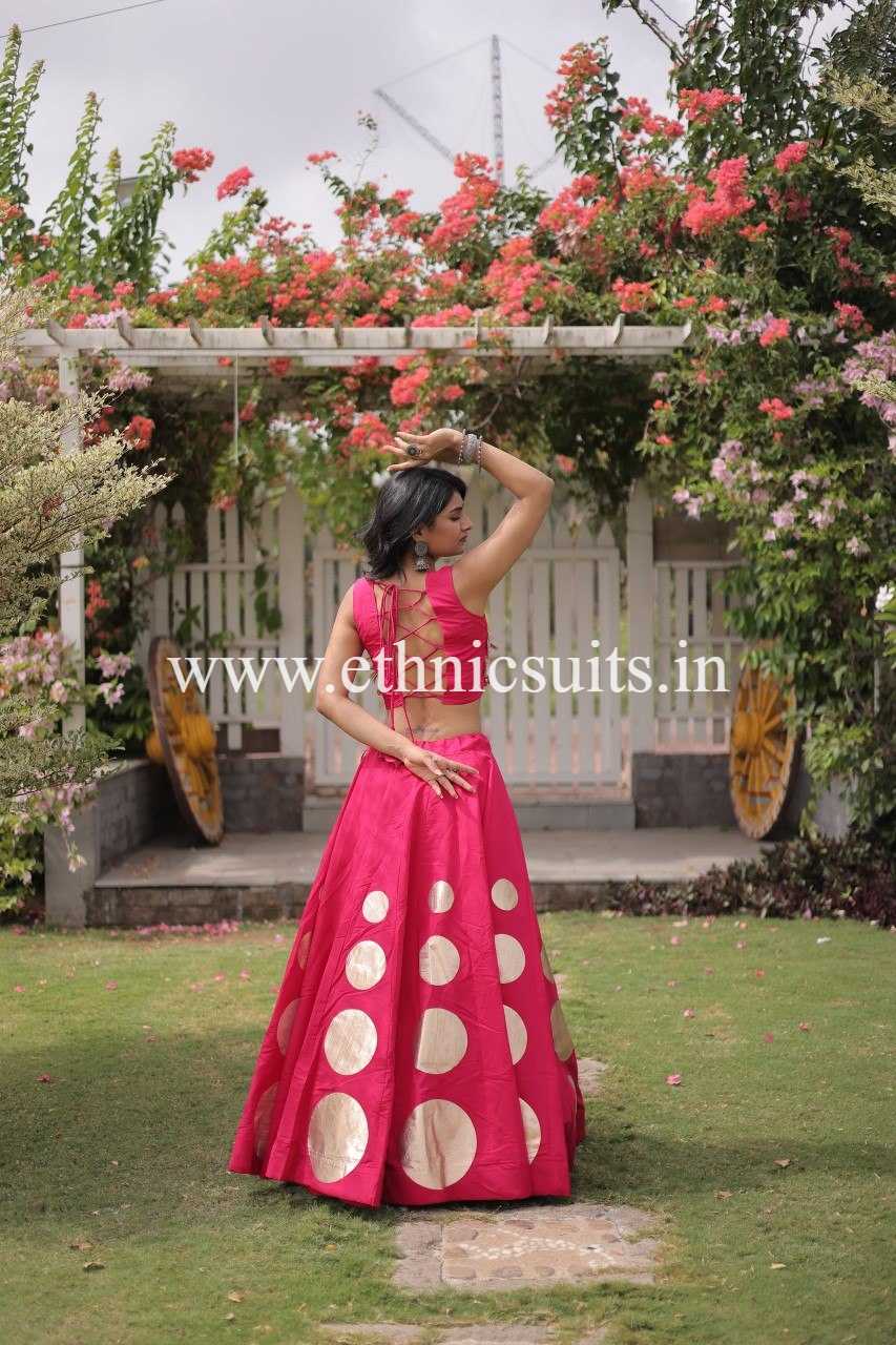 Designer Rani Chaniya with Fancy Mirror work Choli for Navratri - Image 3