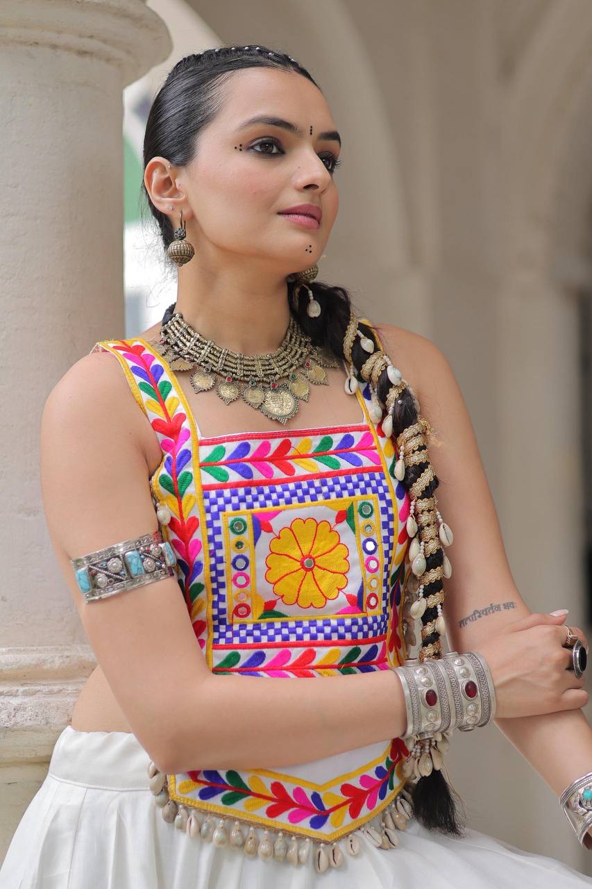 Navratri Wear Blouse White Color - Image 2